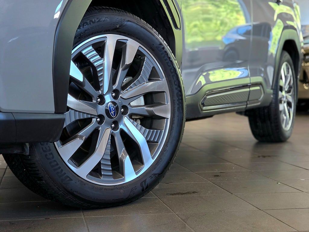 Subaru Forester Limited e-Boxer XFuel /Låg skatt/Drag/Motorvärmare