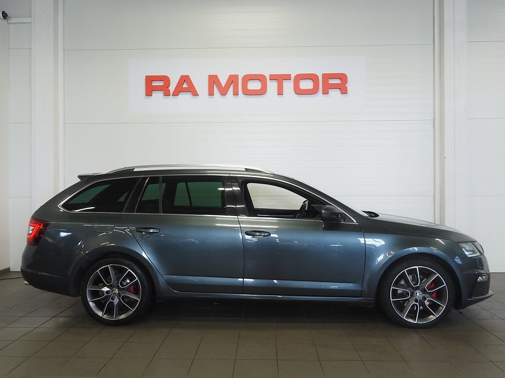Skoda Octavia Kombi 2.0 TDI 4x4 RS Premium Dragpkt D-Värm 2018