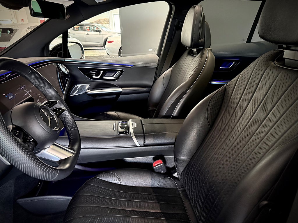 Mercedes-Benz EQE SUV 350 4MATIC AMG Hyperscreen Glastak Läder Drag 22tum - bild 5