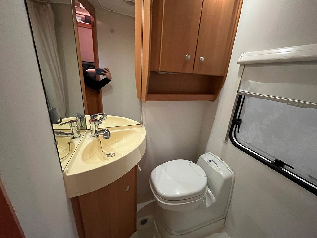 Knaus Sport TR88 / 3500kg / Cykelställ / Markis - Knaus