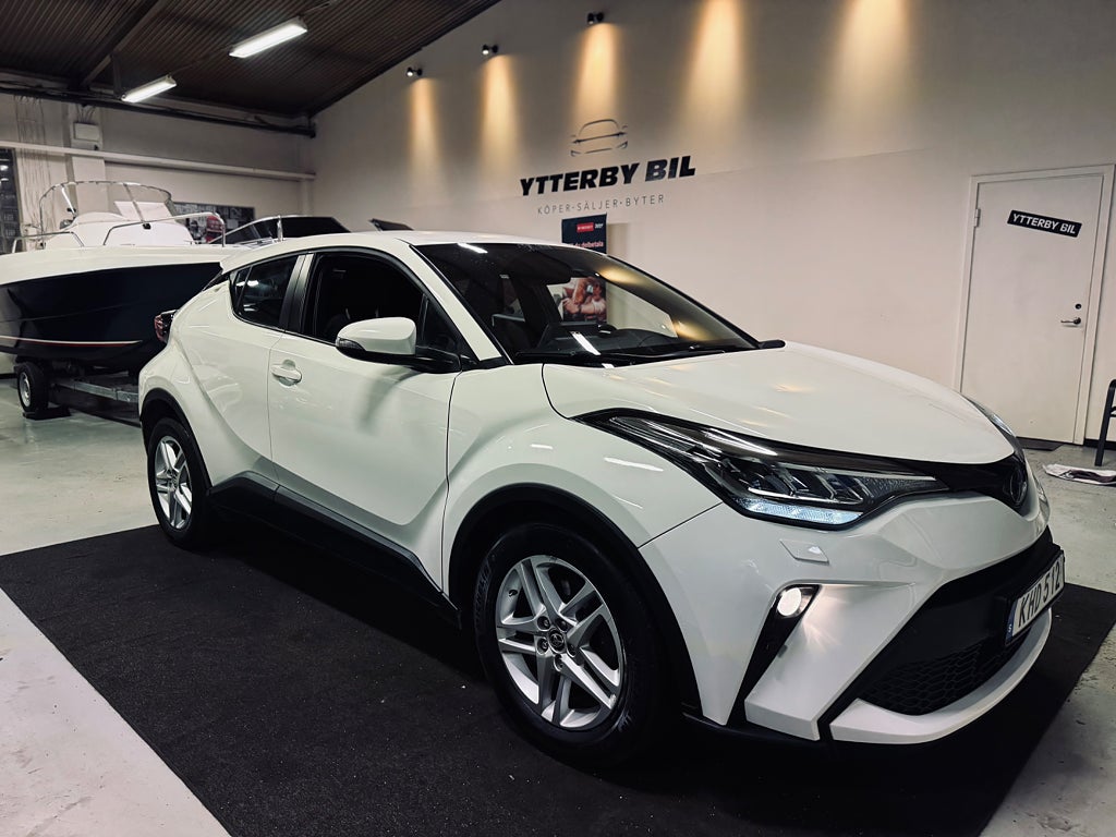 Toyota C-HR Hybrid CVT Active EU6 B-Kamera 5-Sits Momsbil SV
