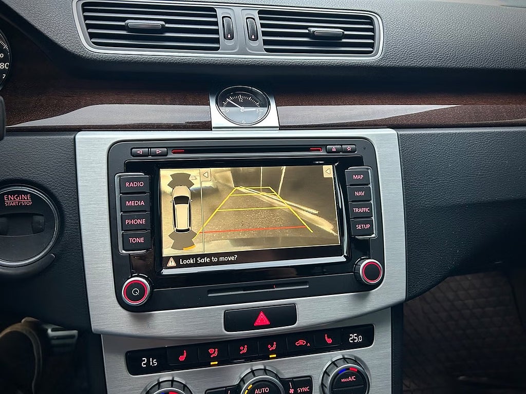 Volkswagen Passat Alltrack 2.0 TDI 4M *3,99%* Värmare Läder Kamrem Bytt