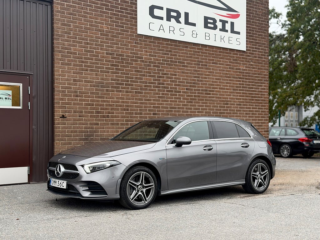 Mercedes-Benz A 250 e 8G-DCT AMG Burmester Keyless