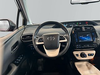 Toyota Prius Hybrid CVT S&V-hjul/HUD/Backkamera