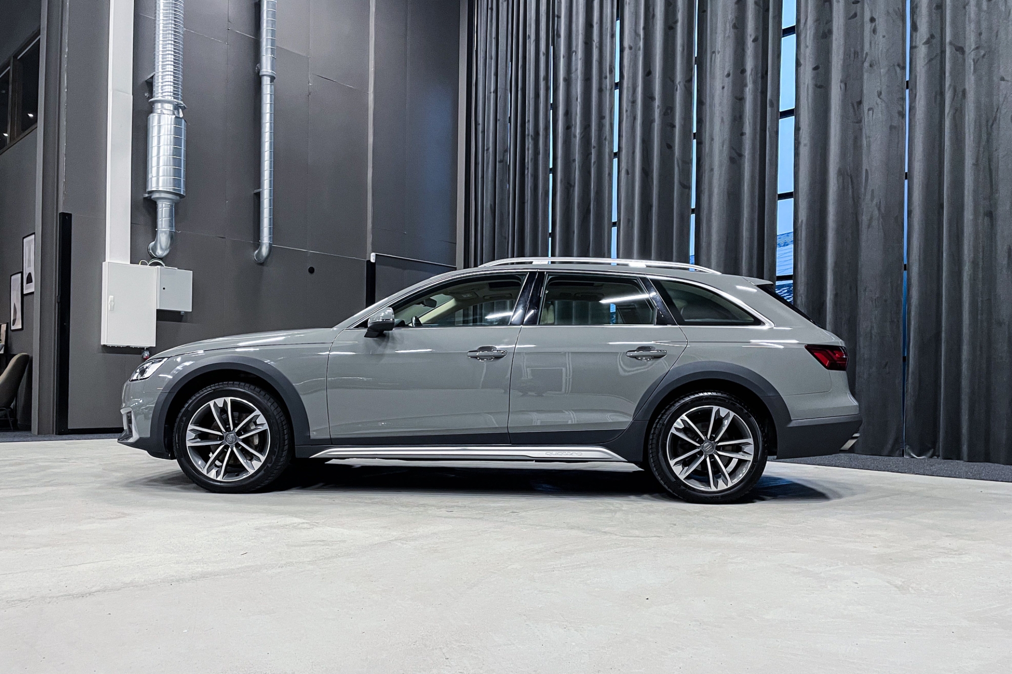Audi A4 allroad Allroad Quattro 40 TDI 2020, bild 3/53