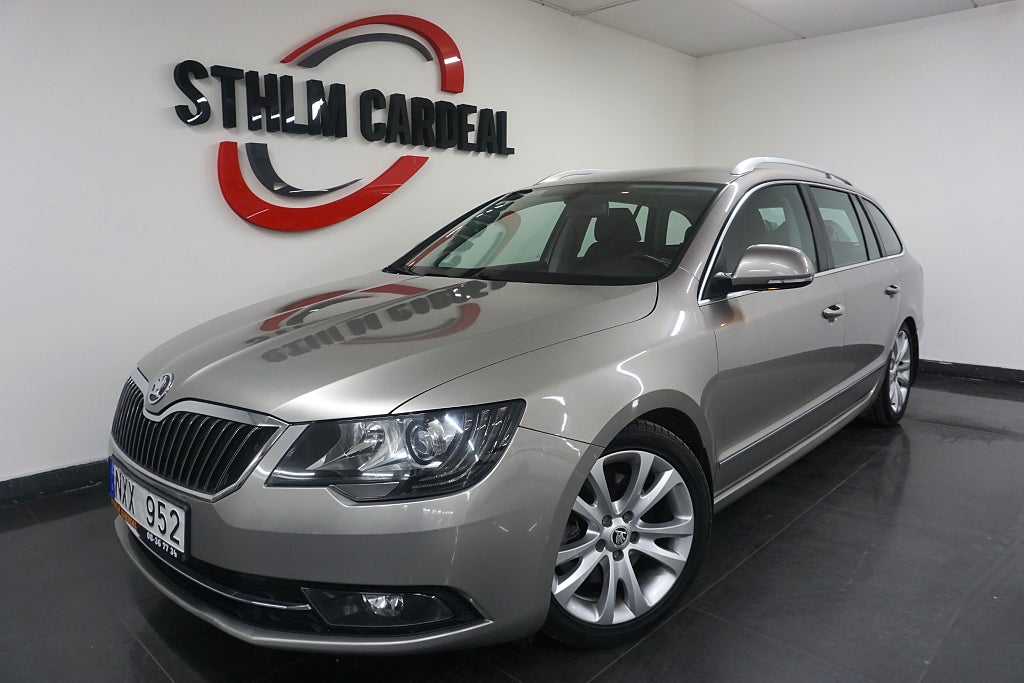 Skoda Superb Kombi 2.0 TDI 4x4, Navi, Drag, P.värmare, Motorvärmare