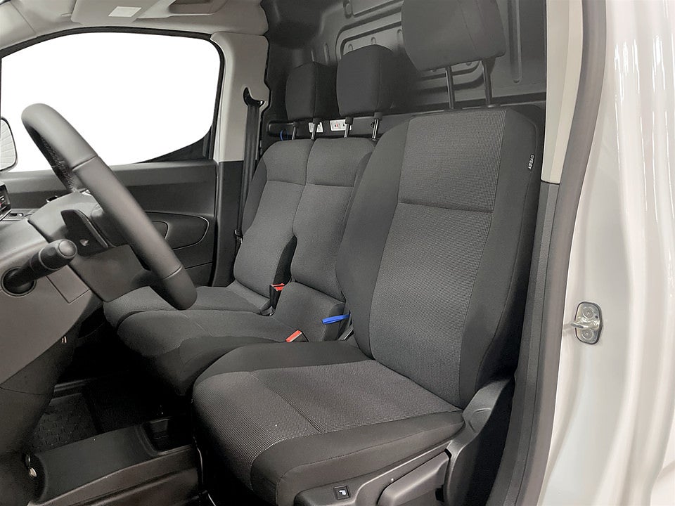 Bild på Opel Combo BlueHDi 130hk Aut L2 - Avdragbar moms