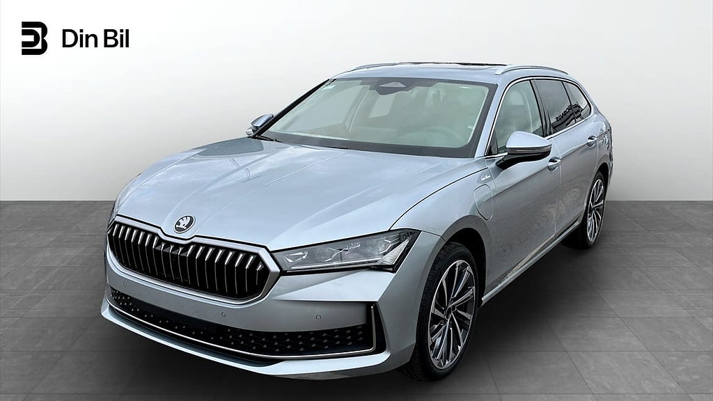 Skoda Superb Laddhybrid/L&K/Drag/Pano
