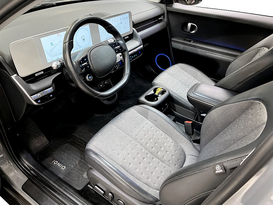 Bild på Hyundai IONIQ 5 Essential 77.4kWh 225hk Aut - B-KAMERA,ELSTOL,NAVI