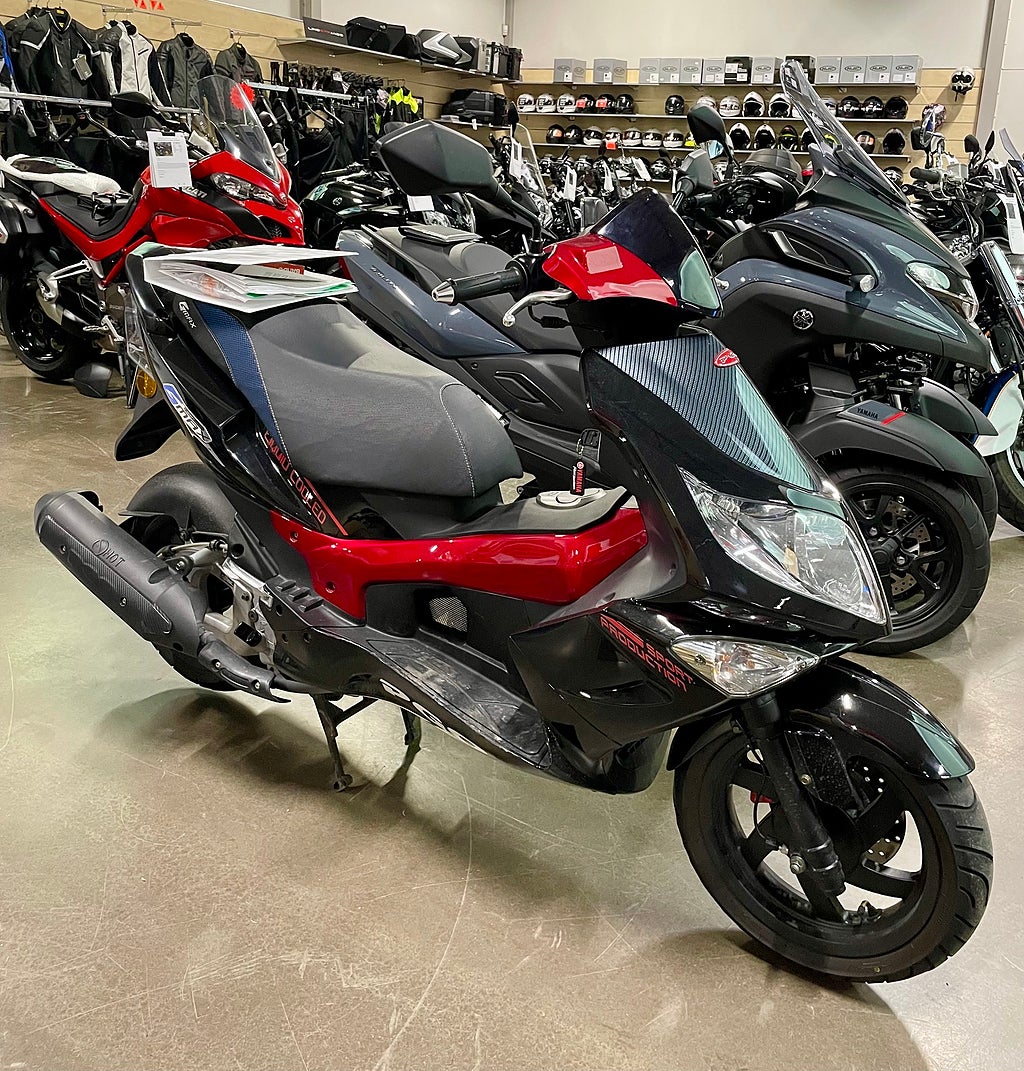 PGO G-MAX 150 