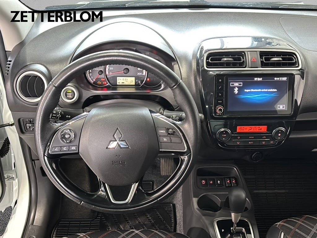 Halvkombi Mitsubishi Space Star 10 av 16