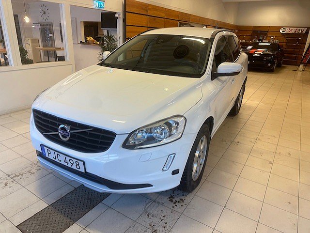 Volvo XC60 D4 AWD Aut Classic Värmare Drag Voc Rattvärme 5,99%