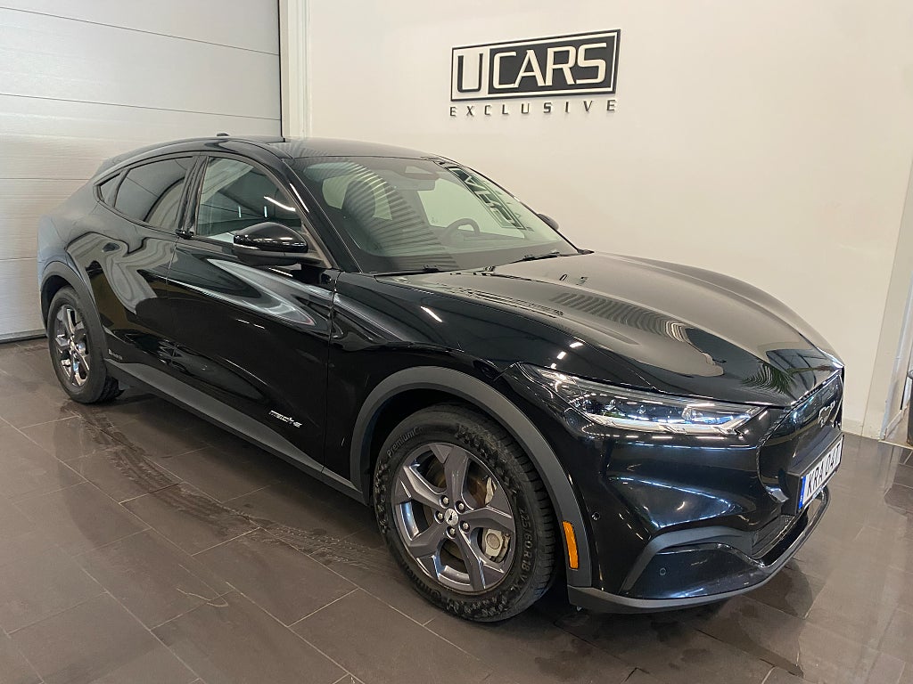 Ford Mustang Mach-E Standard Range RWD