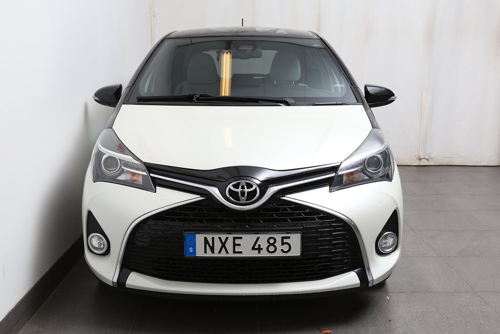 Toyota Yaris 1,33 Dual VVT-i Intense Edition 5D Dragkrok 2017