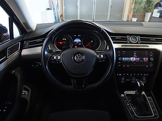 Kombi Volkswagen Passat 14 av 24