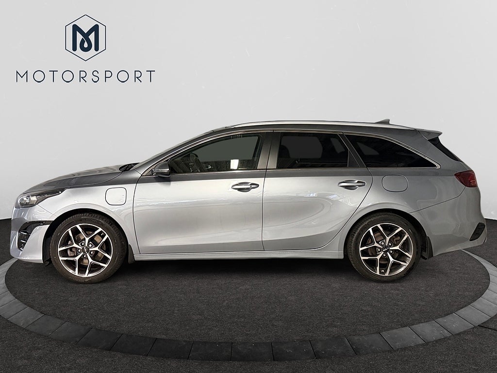 Kia Ceed SW PHEV Advance Plus Drag Adaptiv fart Pano Helskinn bild 3