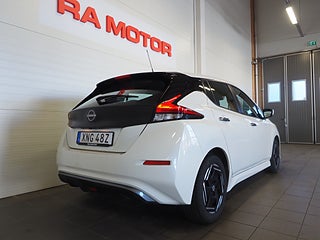 Halvkombi Nissan Leaf 6 av 21