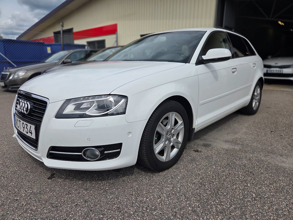 Audi A3 Sportback 1.6 TDI S Tronic Attraction, Comfort Euro 5