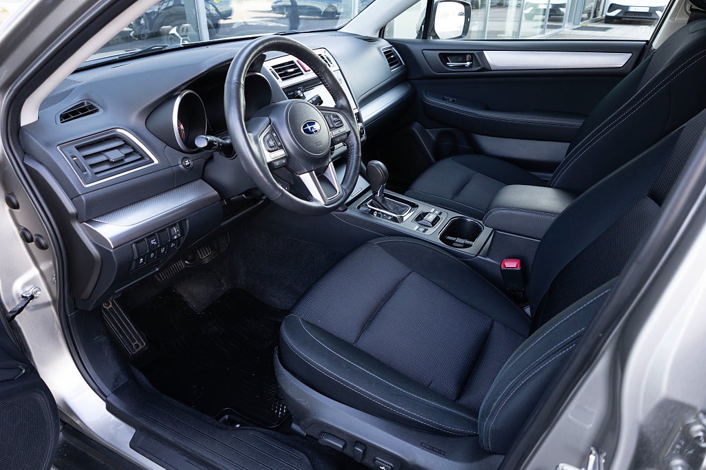 Subaru Outback 2.5 4WD Lineartronic Euro 6