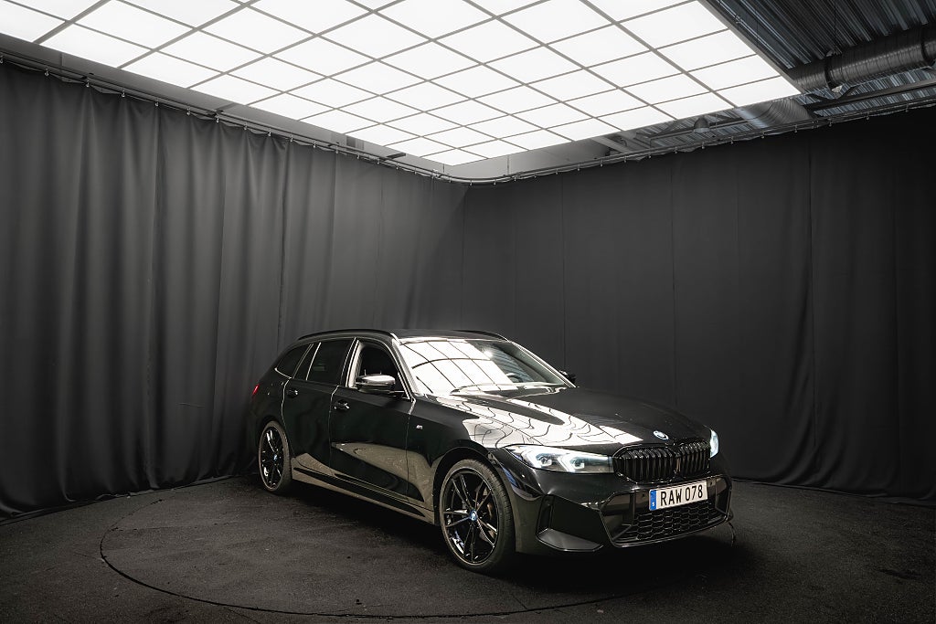 BMW 330e xDrive M Sport BLACK DRAG KAMERA 19'' 1-ÄGARE MOMS