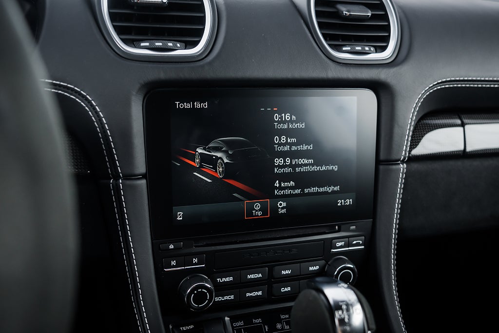 Gallery image 14 of 17