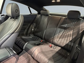 Mercedes-Benz E 200 AWD Coupé Aut AMG Line Pano Pvärm HuD Kamera Skinn – bild 13
