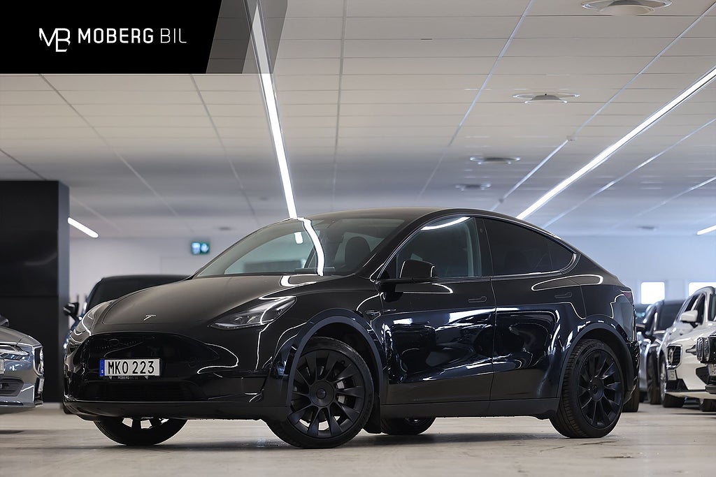 Tesla Model Y Standard Range RWD 299hk Pano Läder Navi B-Kamera