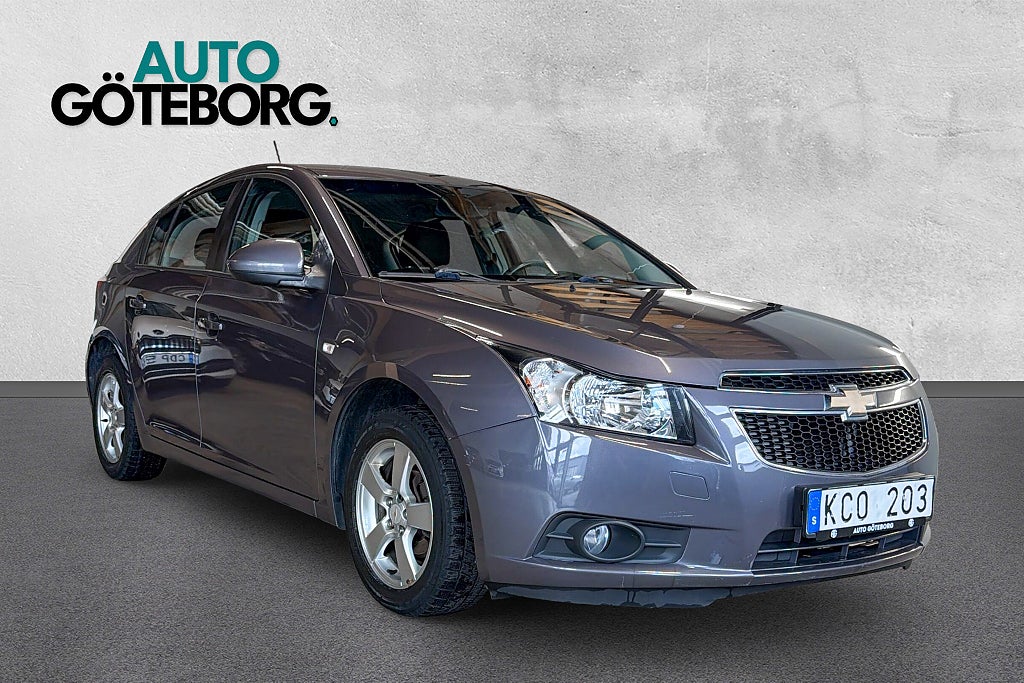 Chevrolet Cruze Halvkombi 1.6 Dragkrok Fullservad  AUX Nybesiktigad