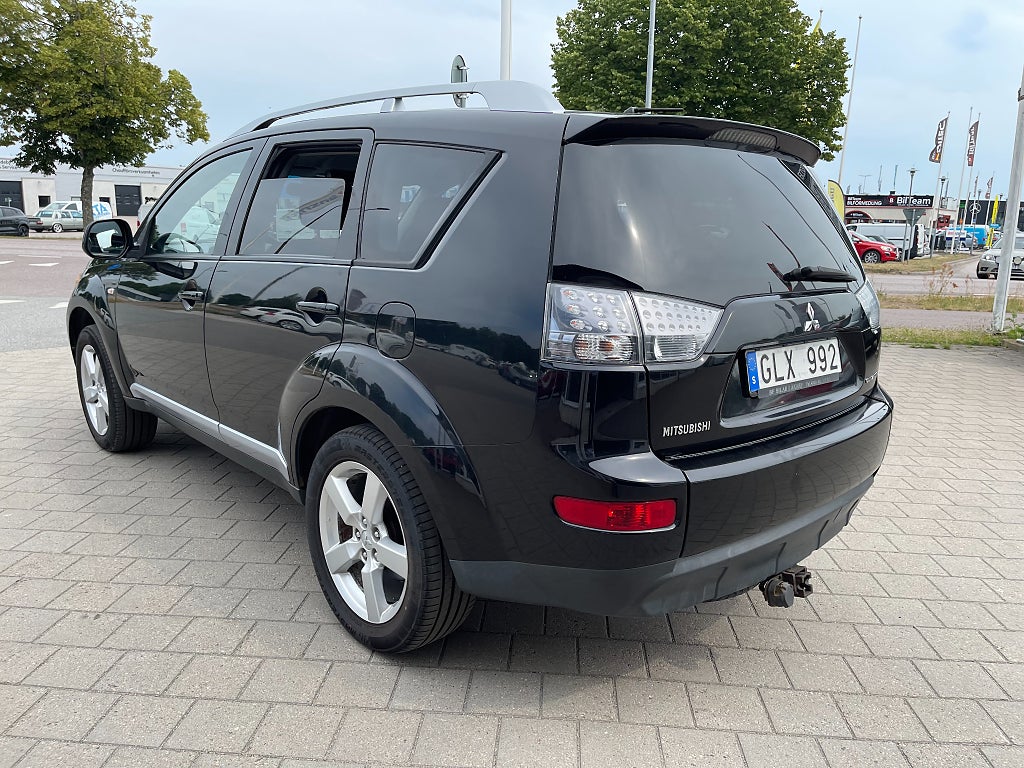 Mitsubishi Outlander 2.4 MIVEC AWC INVECS-III CVT