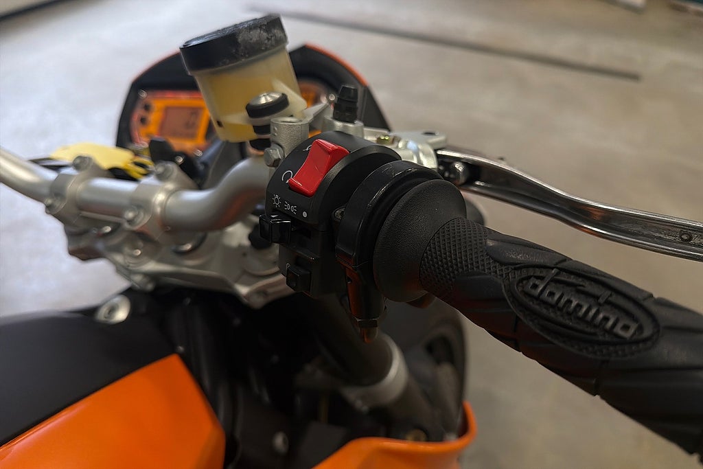 KTM 990-superduke K.T.M. 990 SUPERDUKE, 3 brukare, LÅG MIL