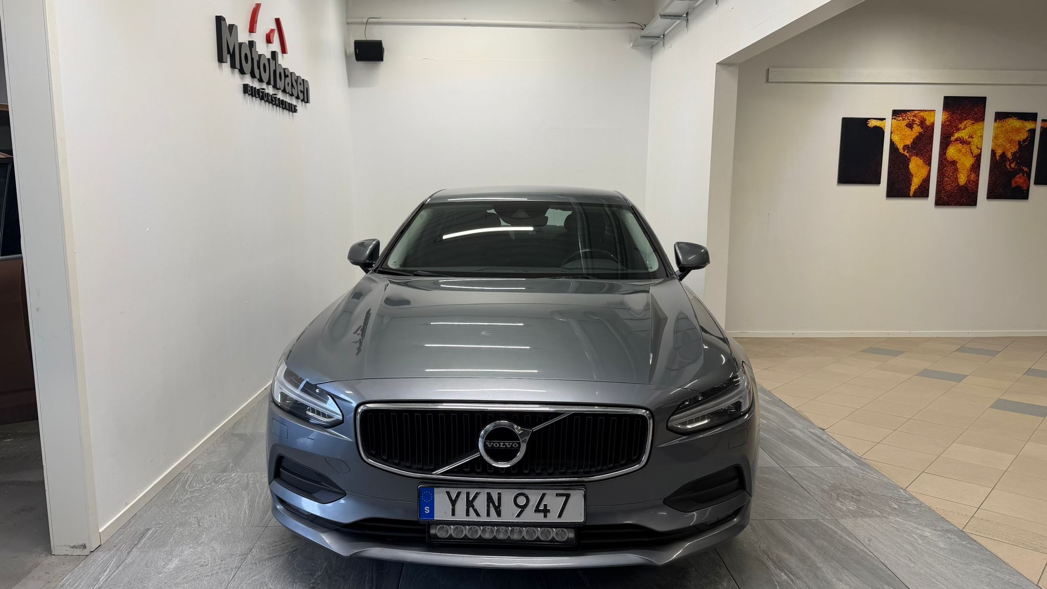 Volvo S90 D4 Kinetic 2017, bild 3/35