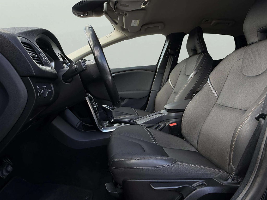 Volvo V40 Cross Country D3 Geartronic Momentum Kamera Blis Gps - miniatyr 12