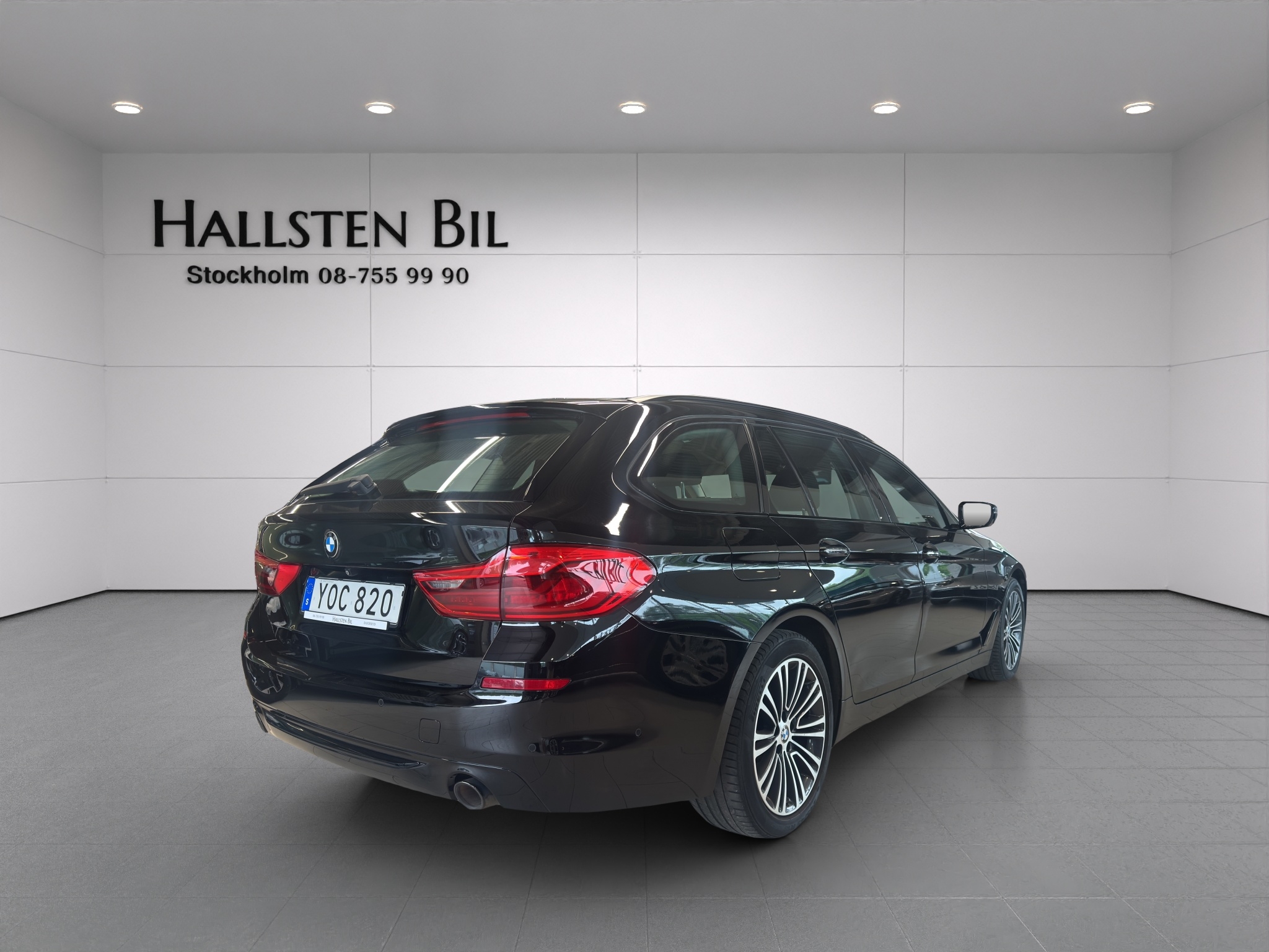 BMW 520 2018, photo 6/54
