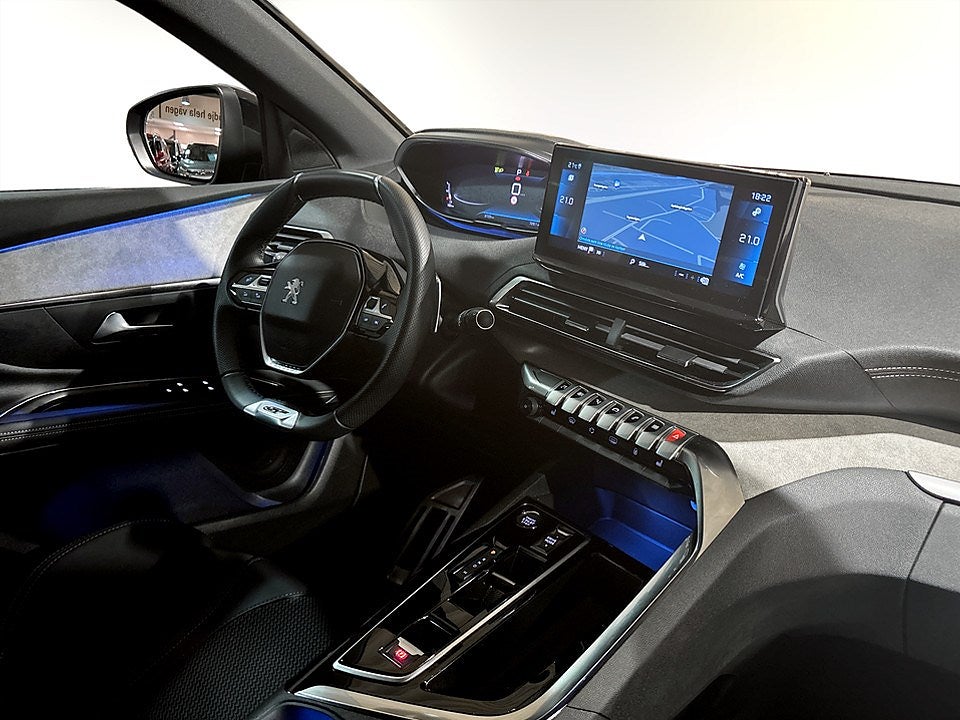 Bild på Peugeot 5008 GT Black Pack 1.2 PT 130hk Aut - B-KAMERA, EN ÄGARE