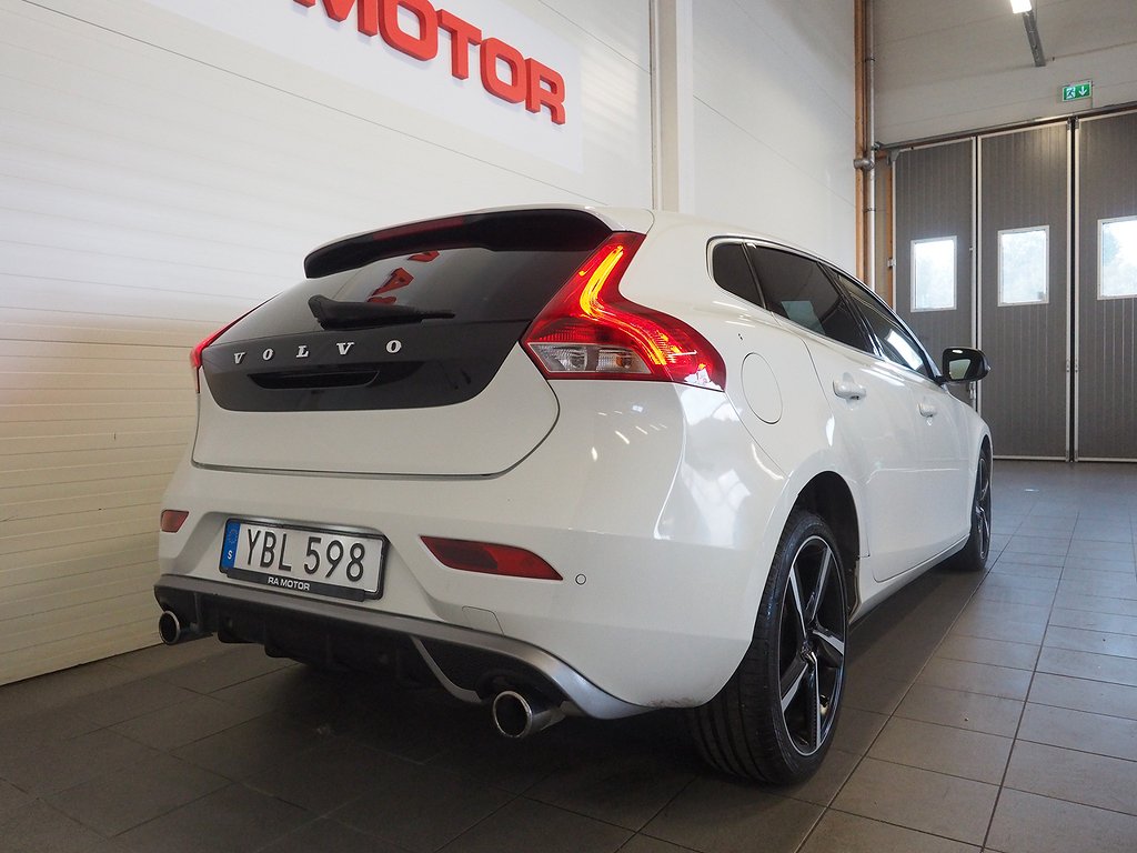 Volvo V40 D2 R-Design | VOC | D-Värm | PDC 2016