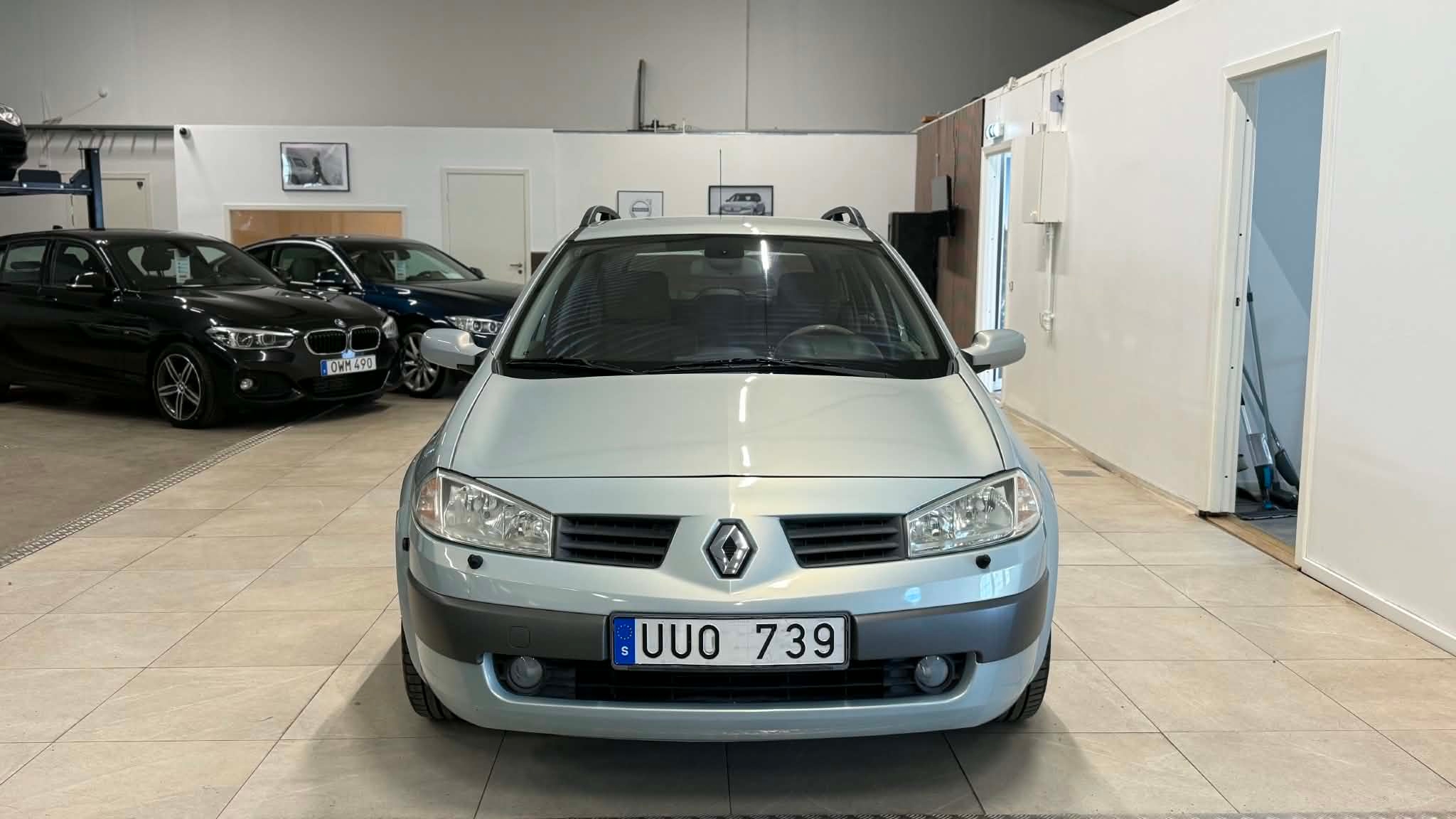 Renault Megane 2.0 Automat 2004, kuva 2/44