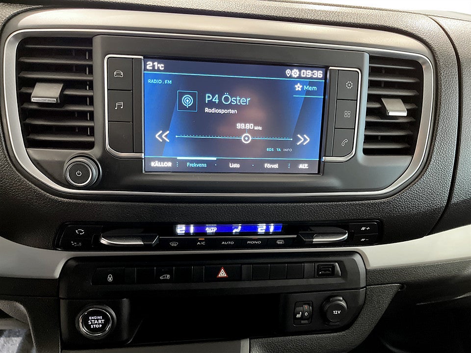 Bild på Peugeot Expert PRO+ 2,0 BHDi 145hk L2 P-SENSORER
