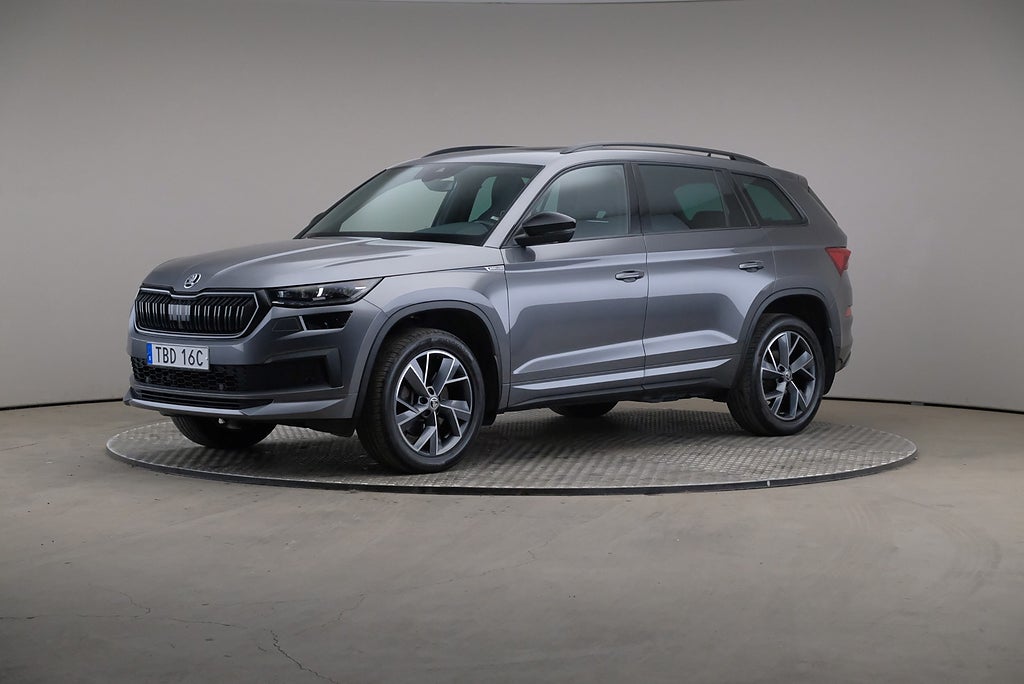 Skoda Kodiaq TDI 200 4x4 Sportline Drag Pano Värmare Kamera Cockpit