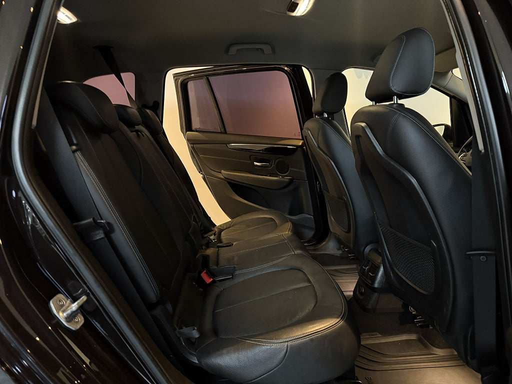 BMW 218 d GRAND TOURER 7-SITS LUXURY LINE DRAG B-KAM HELSKINN