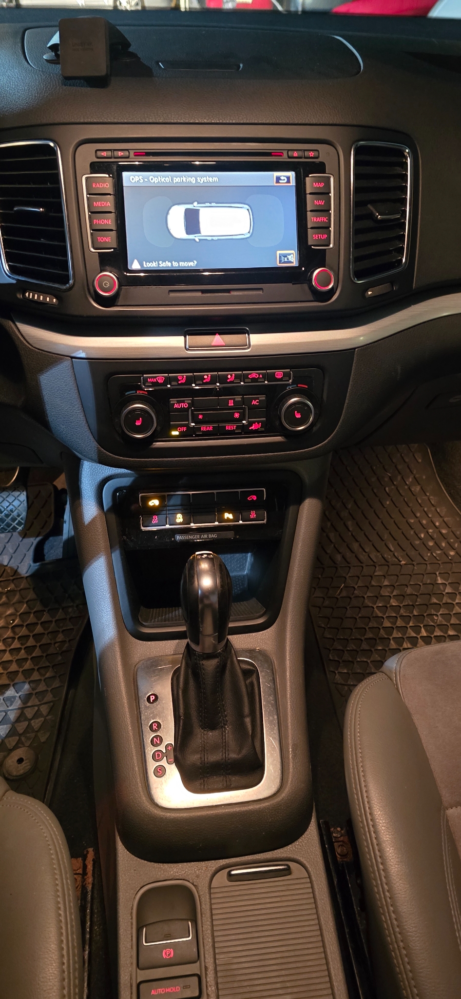 Volkswagen Sharan 2011, bild 7/34