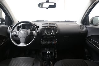 Halvkombi Toyota Urban Cruiser 5 av 15