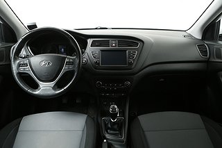 Halvkombi Hyundai i20 15 av 23