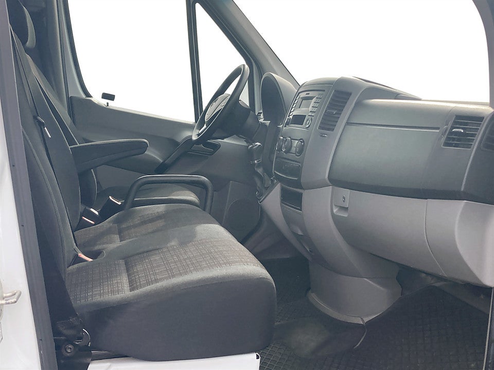 Bild på Mercedes-Benz Sprinter 211 Tempmatic CDI 114hk Aut L3H2 DRAG