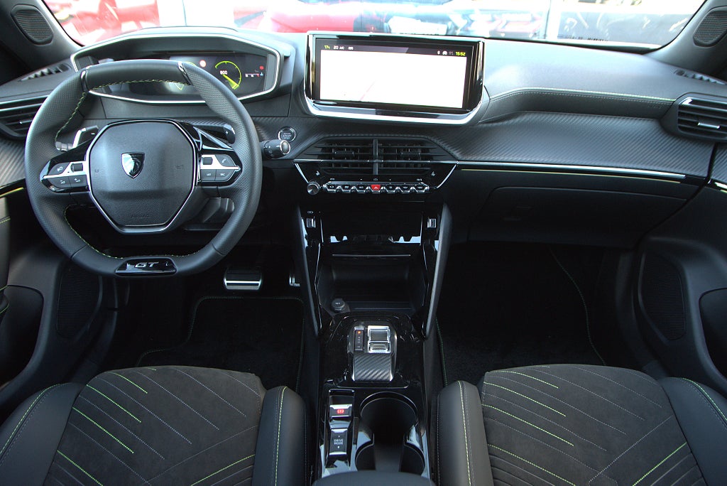 Peugeot 2008 Edition 130hk PureTech Automat *Fri service 3 år