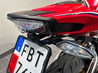 Honda CBR1000RR SP1 /3,45%/860mil/Yoshimura/Quickshifter