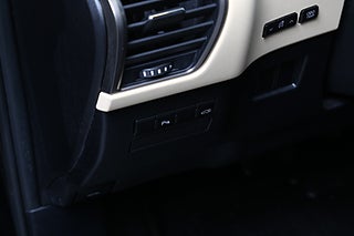 SUV Lexus NX 13 av 24