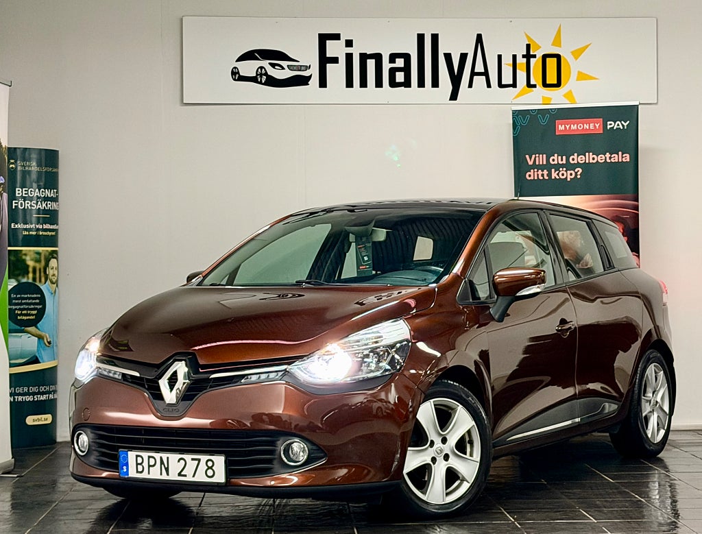 Renault Clio Sport Tourer 1.2 TCe EDC Panorama. Ny-Bes/Ny-Service