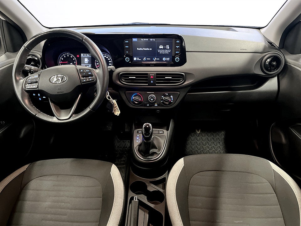 Bild på Hyundai i10 Essential 1.0 blue AMT 67hk CARPLAY RATTVÄRME