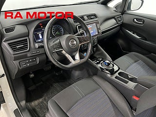 Halvkombi Nissan Leaf 9 av 18