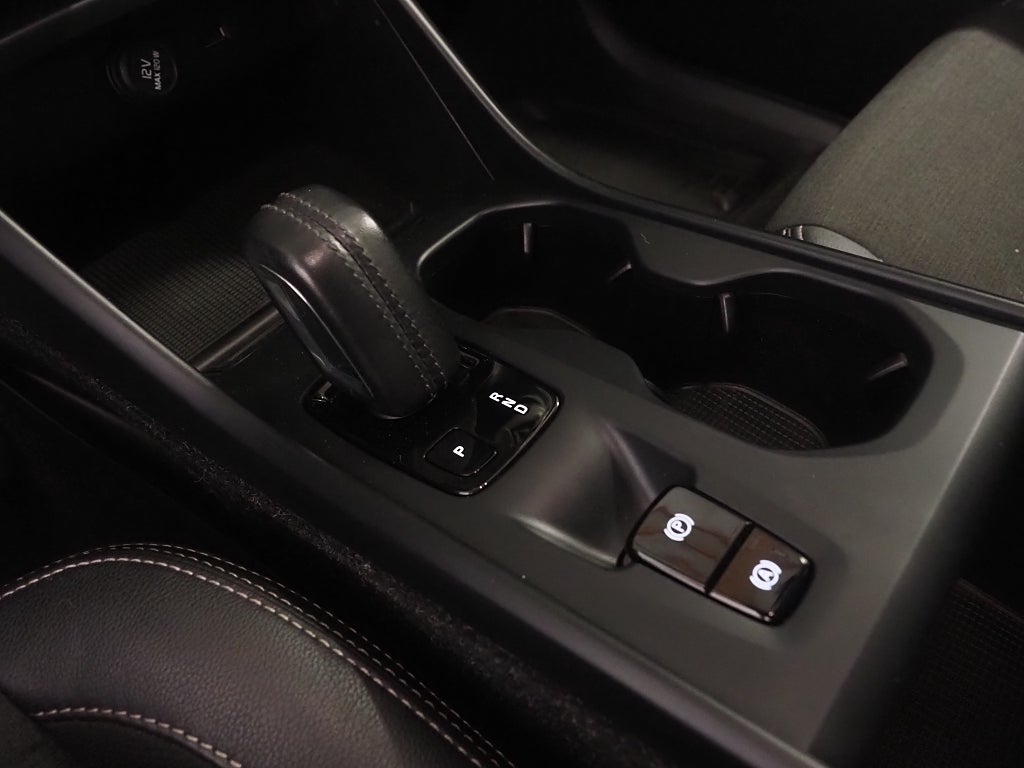 Volvo XC40 D3 150hk AWD Geartronic Kinetic | Drag | D-värm | 2020